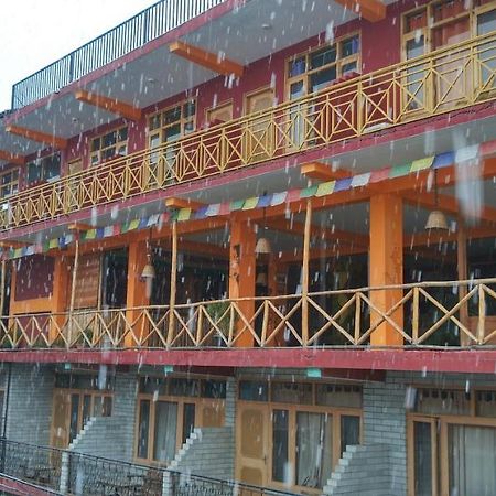 Rasta Cafe And Lodge Manali  Luaran gambar
